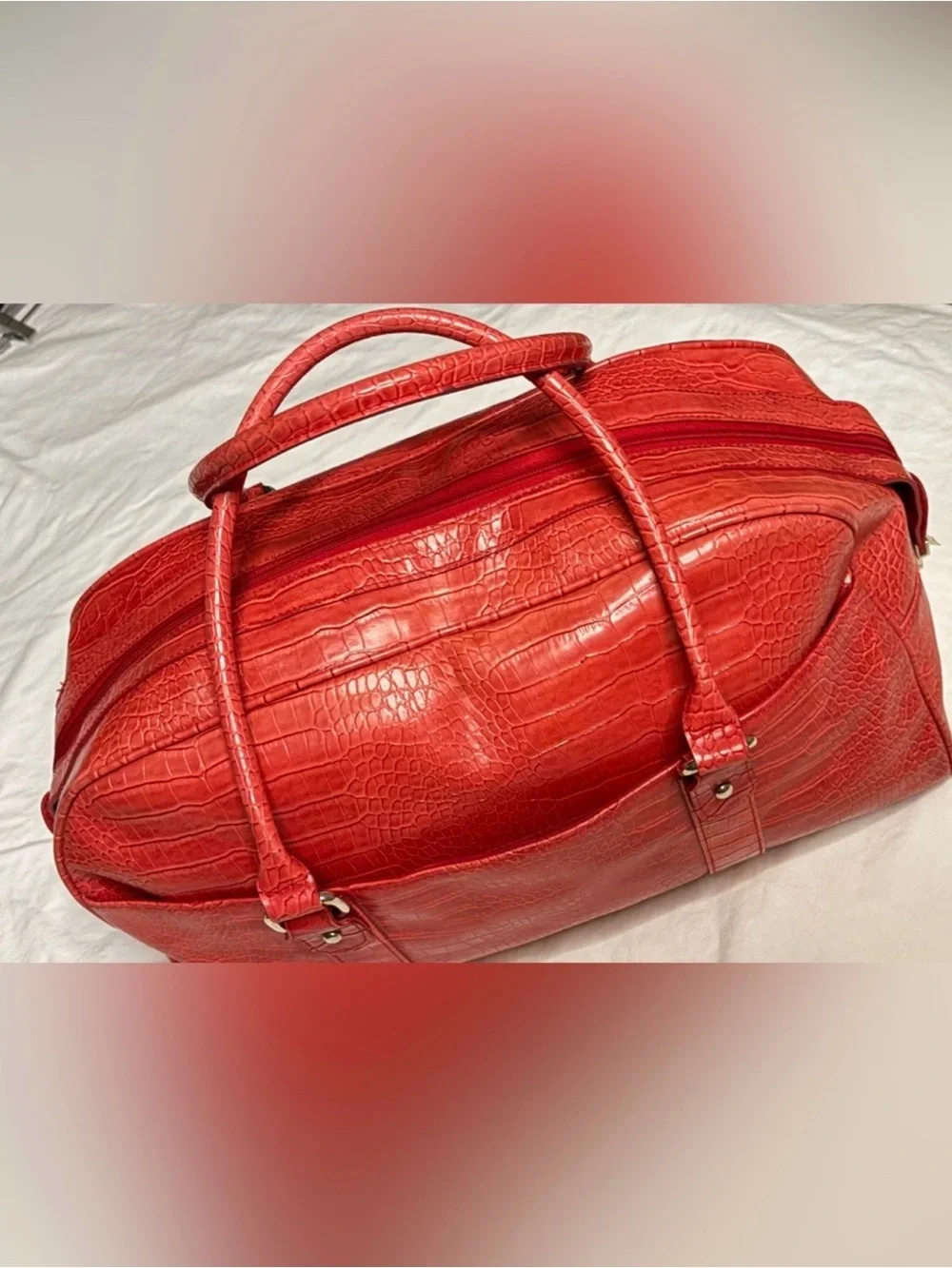 Red Crocodile Embossed Bath & Body Works Collectors Edition Luggage Set